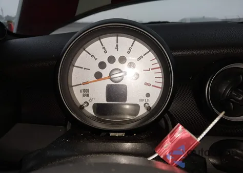 2011 Mini Cooper S из США, поврежденный, VIN WMWSV3C58BTY24829